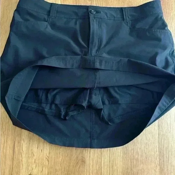 Eddie Bauer Skort- Skirt w/shorts - Black - Size 12 - Picture 3 of 5